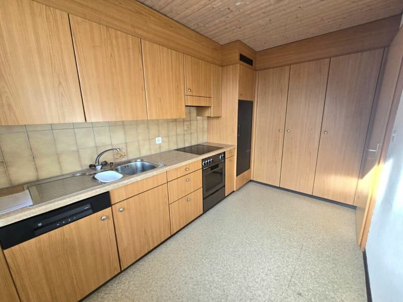Charmante 3.5-Zimmerwohnung an zentraler Lage in St. Gallen (7)