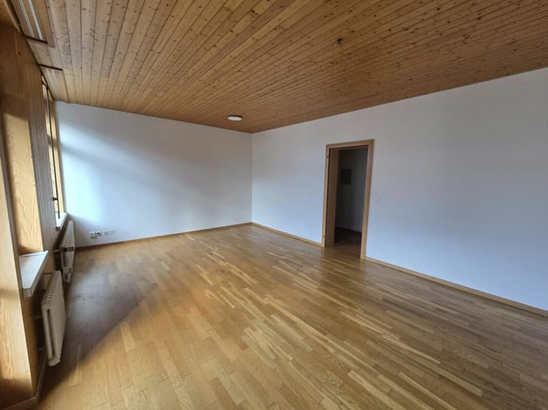 3.5-Zi. Altbauwohnung 2. OG (2)