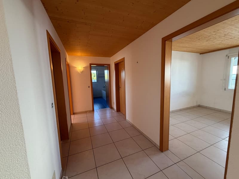 Grosszügige 5.5 Zimmer Dachwohnung mit Panoramablick und separatem Büro (7)