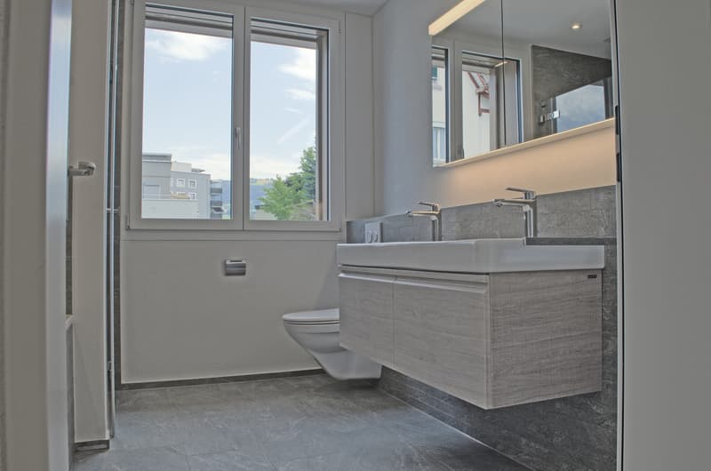 Moderne und grosszügige 3.5 Zimmer-Wohnung (8)