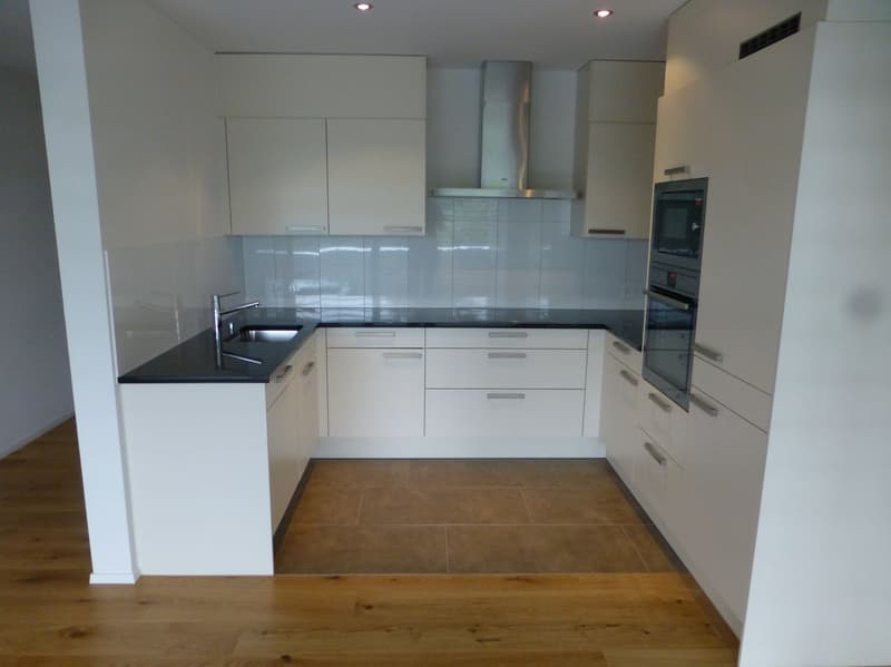 Fantastische 3.5 Zimmer-Wohnung an zentraler Lage (4)