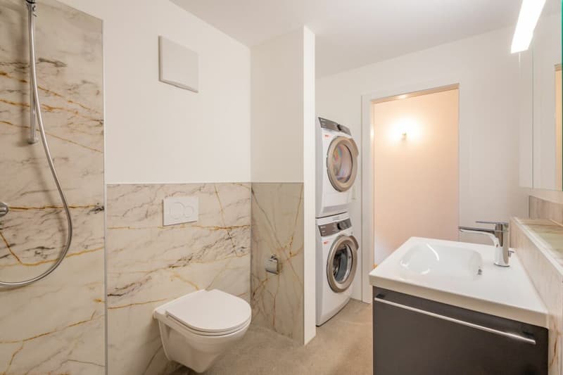 Badezimmer mit eigenem Waschturm