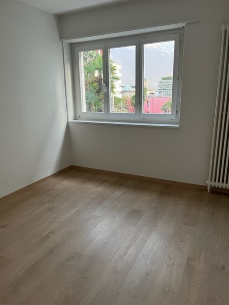 MURALTO, AFFITTIAMO 3 LOCALI IN ZONA TRANQUILLA E CENTRALE (7)