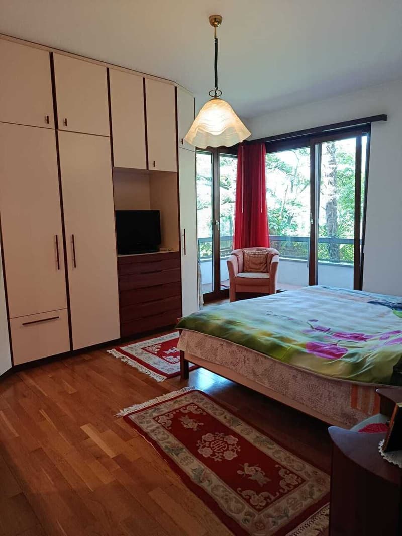 BELLINZONA/GALBISIO - Villa unifamiliare con grande giardino (13)