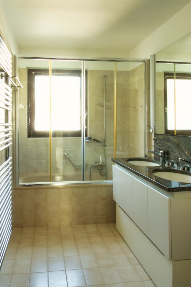 ASCONA, Affittiamo elegante 3½ locali con camino e stile (12)