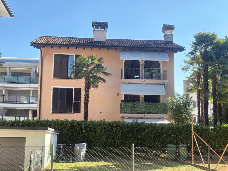 ASCONA, Affittiamo elegante 3½ locali con camino e stile (2)
