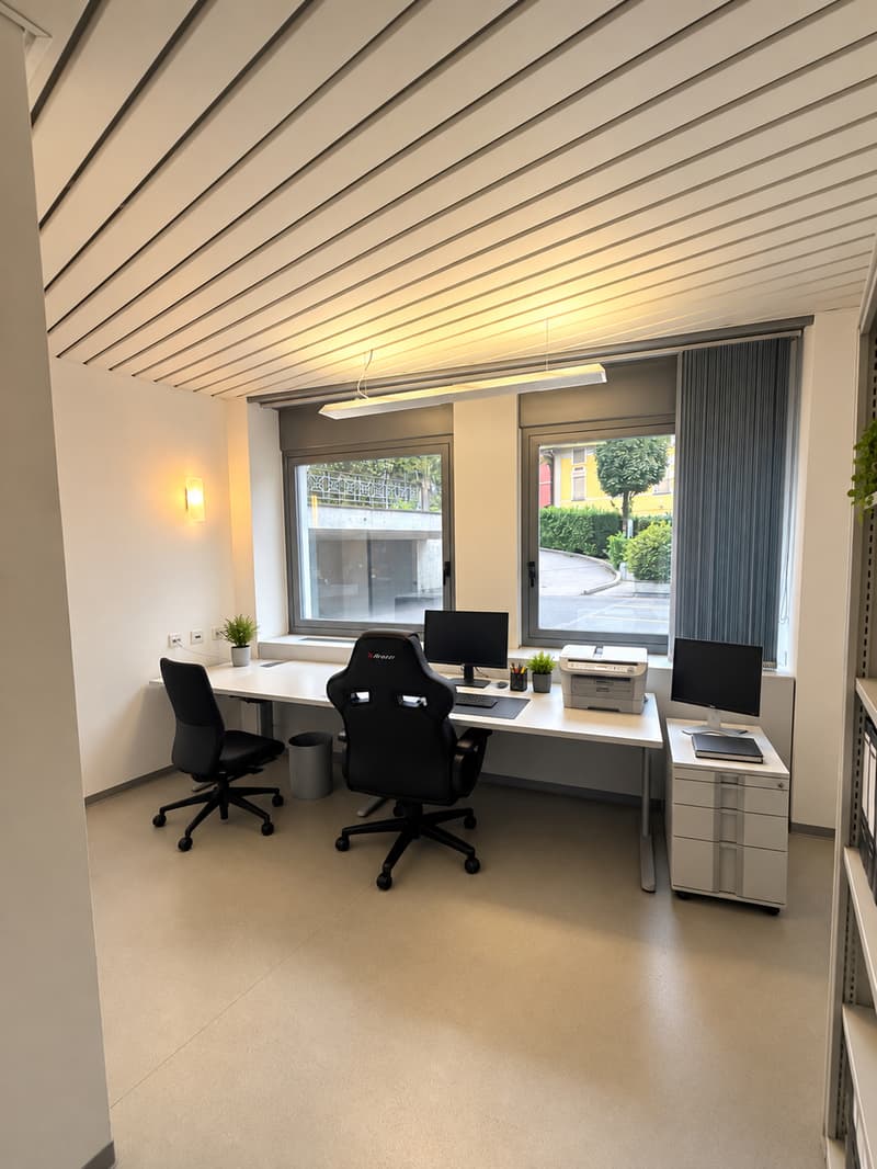 LOCARNO/MURALTO Spazio professionale di 73 m² fronte stazione (9)
