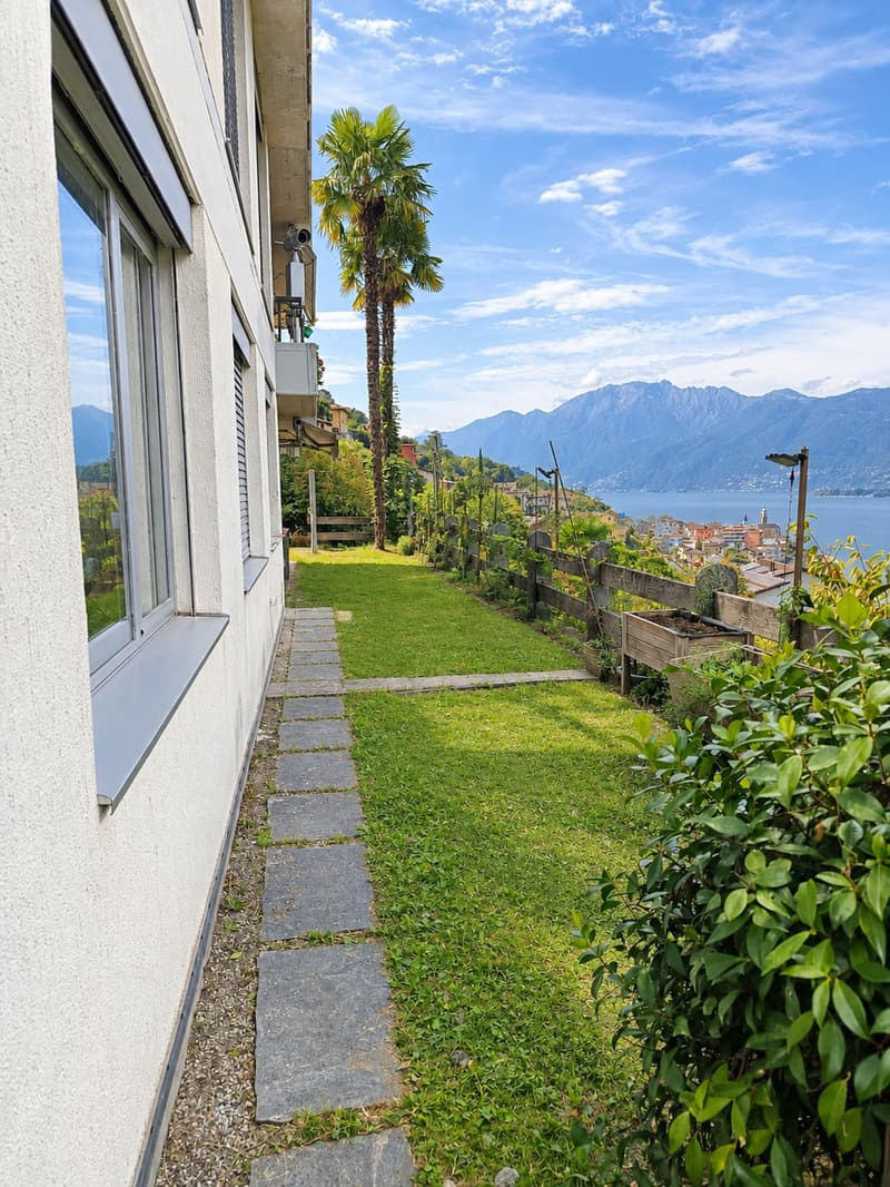 COROGNOLA - Vista lago, terrazza verde e residenza secondaria (4)