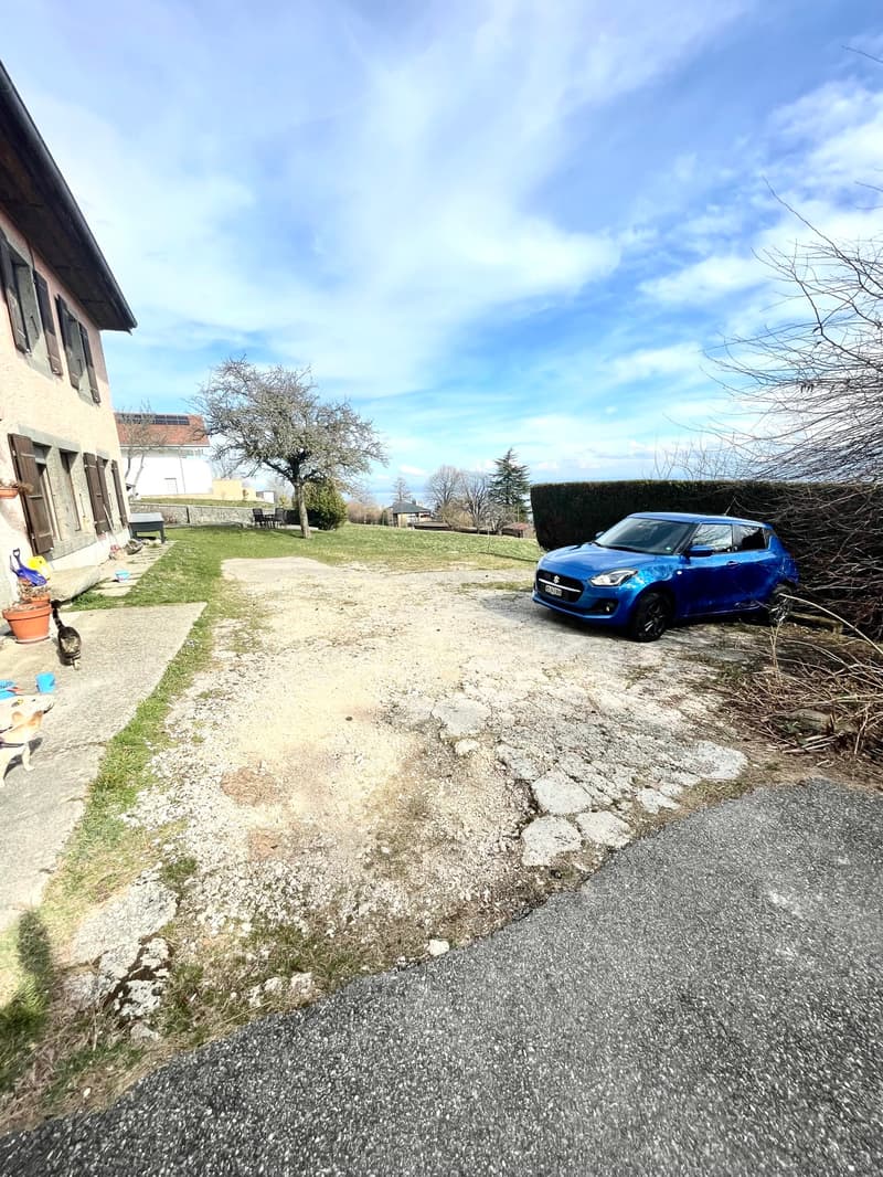 Maison locative mitoyenne comprenant 4 appartements et 7 places de ... (7)