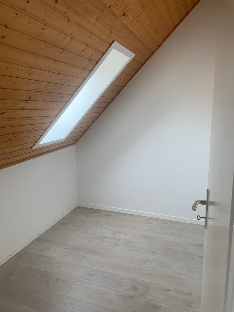 Appartement en duplex de 5 pièces situé au 4ème étage avec ascenseu... (10)