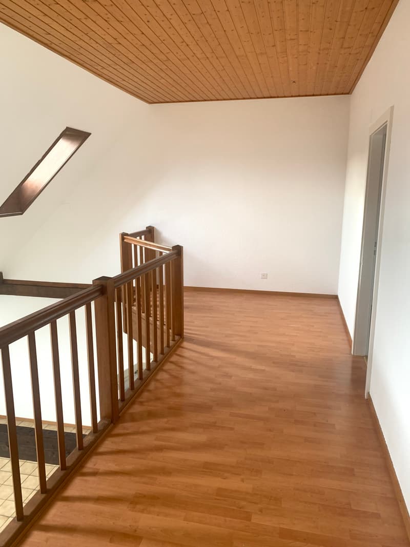 Appartement en duplex de 5 pièces situé au 4ème étage avec ascenseu... (8)