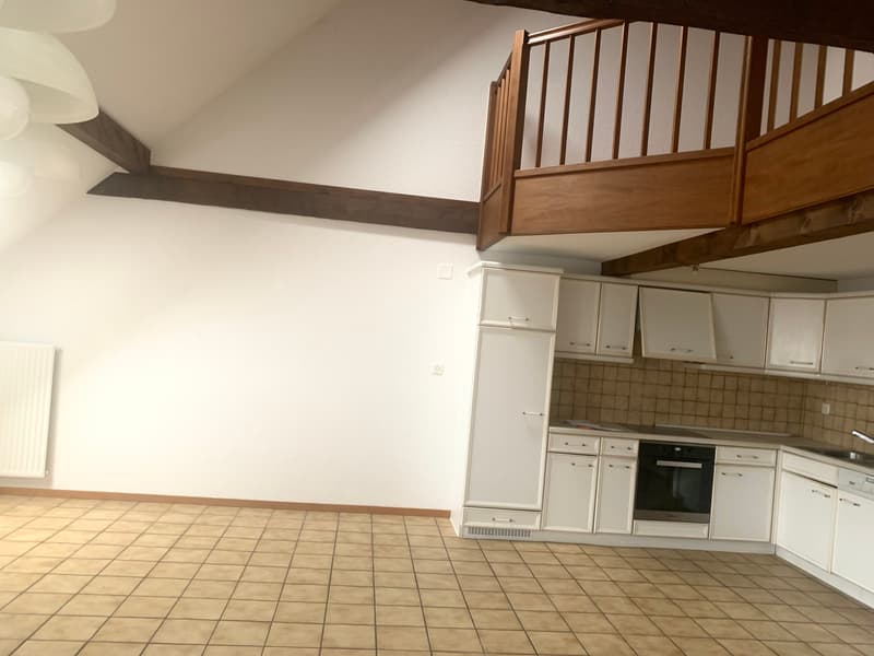 Appartement en duplex de 5 pièces situé au 4ème étage avec ascenseu... (12)
