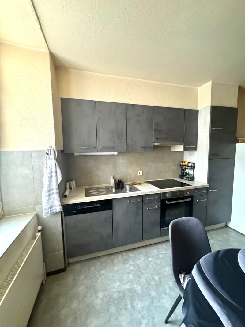 Bel appartement avec cachet - place de parc disponible si besoin (6)