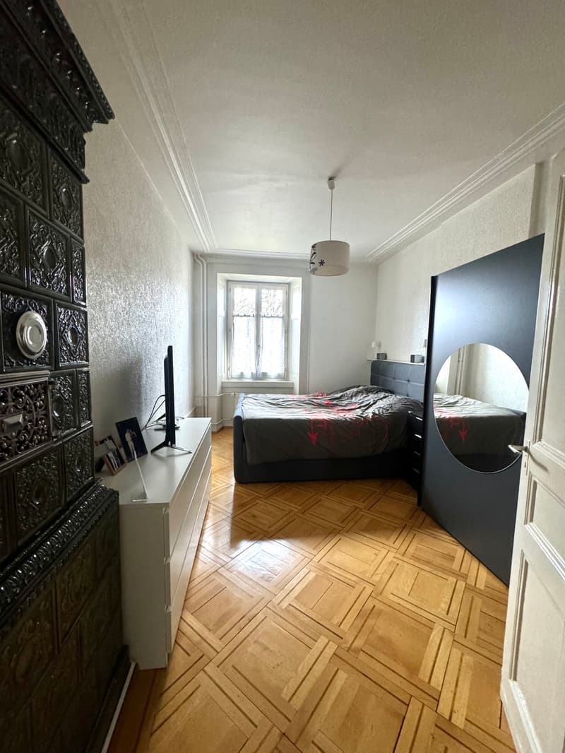 Bel appartement avec cachet - place de parc disponible si besoin (4)