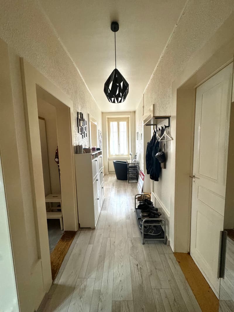 Bel appartement avec cachet - place de parc disponible si besoin (5)