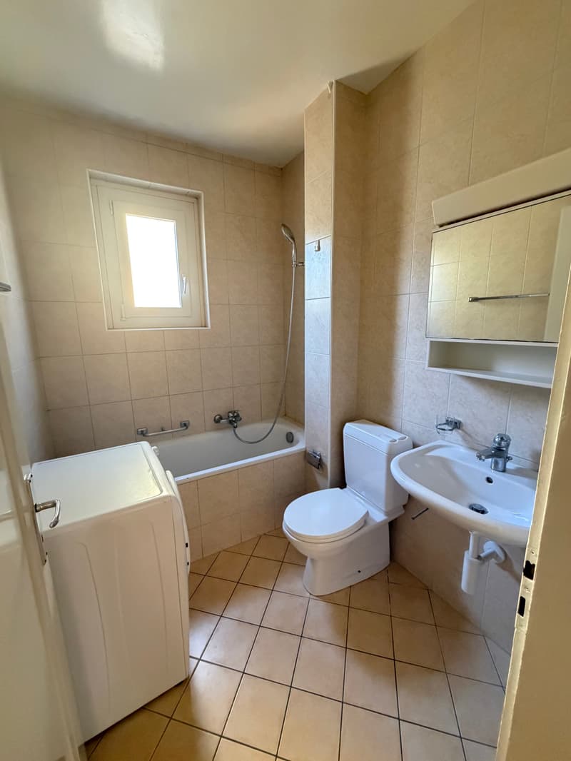 Bel appartement de 4 pièces de 90m2 avec vue sur le lac et les Alpes (11)