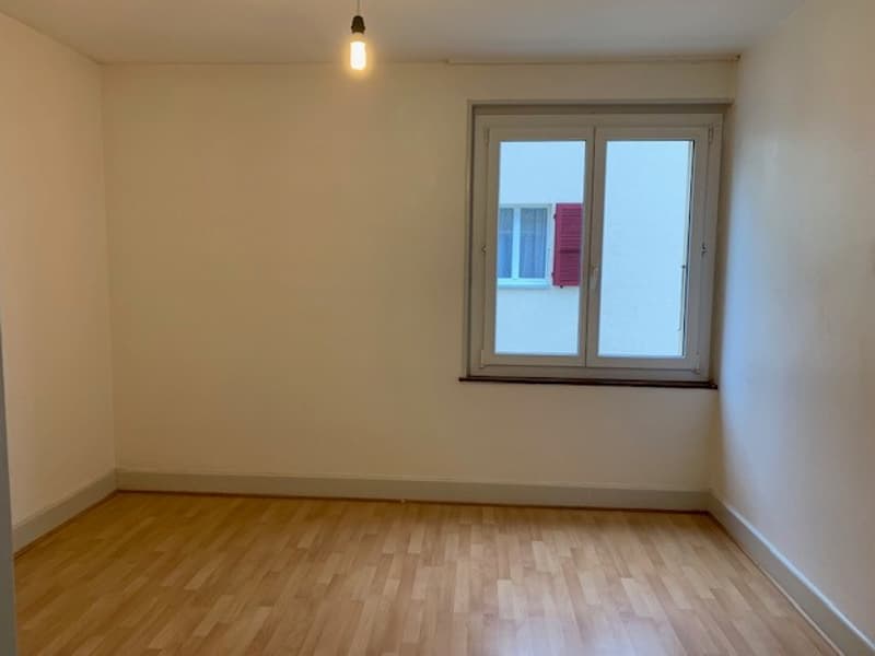 Bel appartement de 4 pièces de 90m2 avec vue sur le lac et les Alpes (6)
