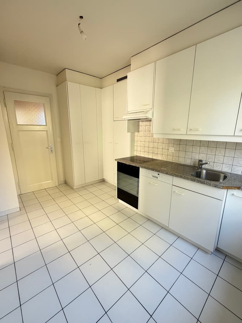 Bel appartement de 4 pièces de 90m2 avec vue sur le lac et les Alpes (3)