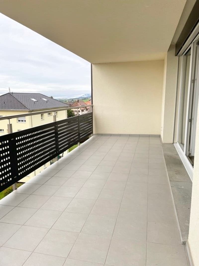 Bel appartement de 2.5 pièces situé au 5ème étage (10)
