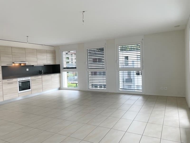 Bel appartement de 2.5 pièces situé au 5ème étage (4)
