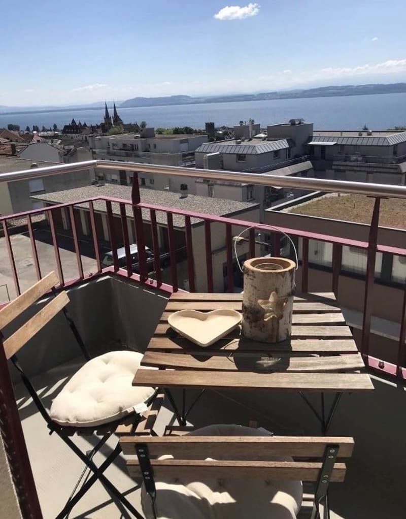 Avec vue sur le lac et les Alpes, bel appartement de 2 pièces situé... (7)