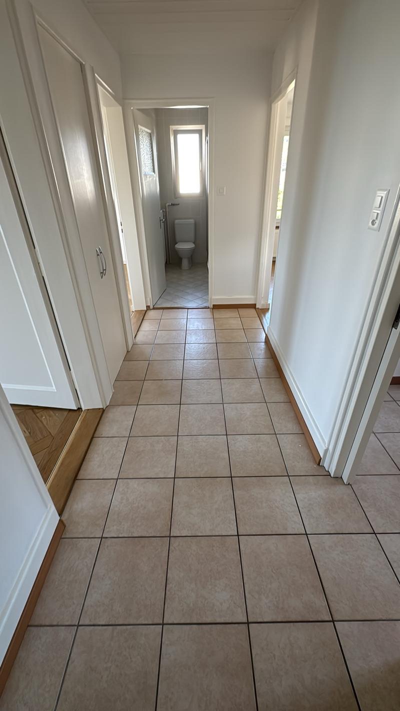 Bel appartement de 3,5 pièces situé au 4ème étage avec balcon vue s... (7)