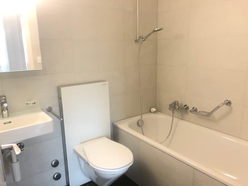 Appartement de 4.5 pièces situé au 2ème étage et proche de toutes c... (9)