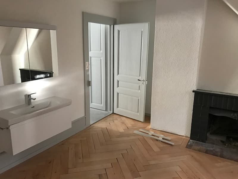 Joli appartement de 4 pièces situé au 2ème étage (5)