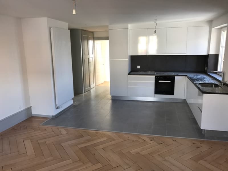 Joli appartement de 4 pièces situé au 2ème étage (1)