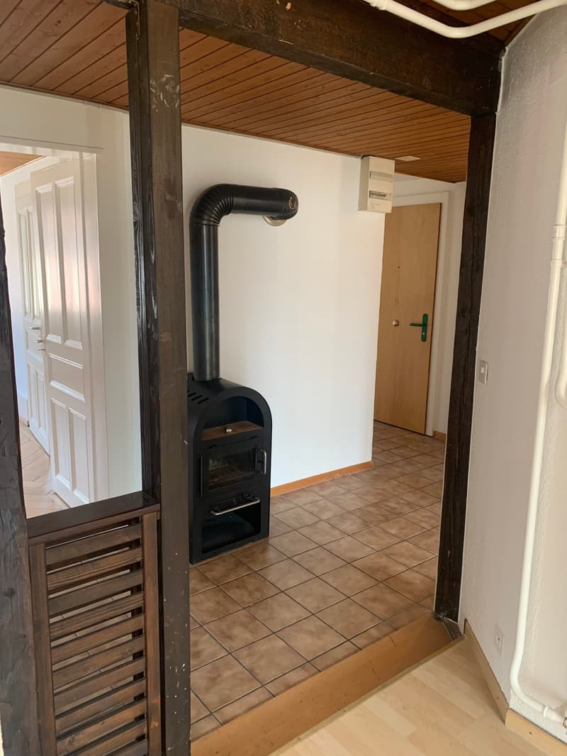 Bel appartement de 3 pièces situé au 4ème étage avec ascenseur (5)