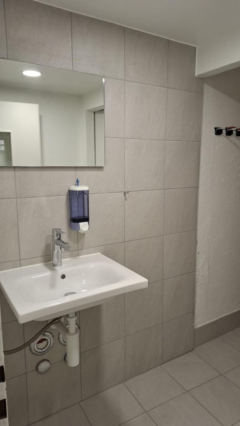 Local commercial de 2.5 pièces au coeur du village - Disponible de ... (5)