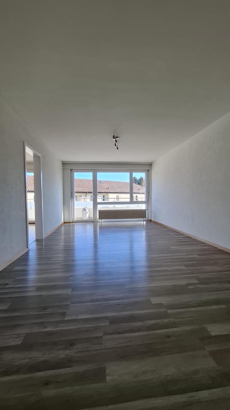 Spacieux appartement de 4.5 pièces avec balcon ? Environnement calm... (1)
