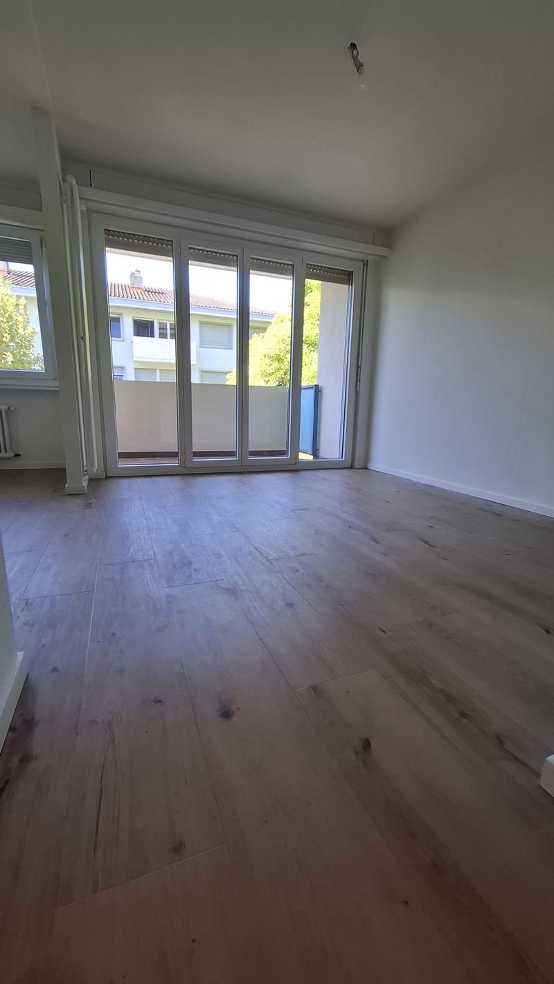 Appartement 2 pièces entièrement rénové (4)