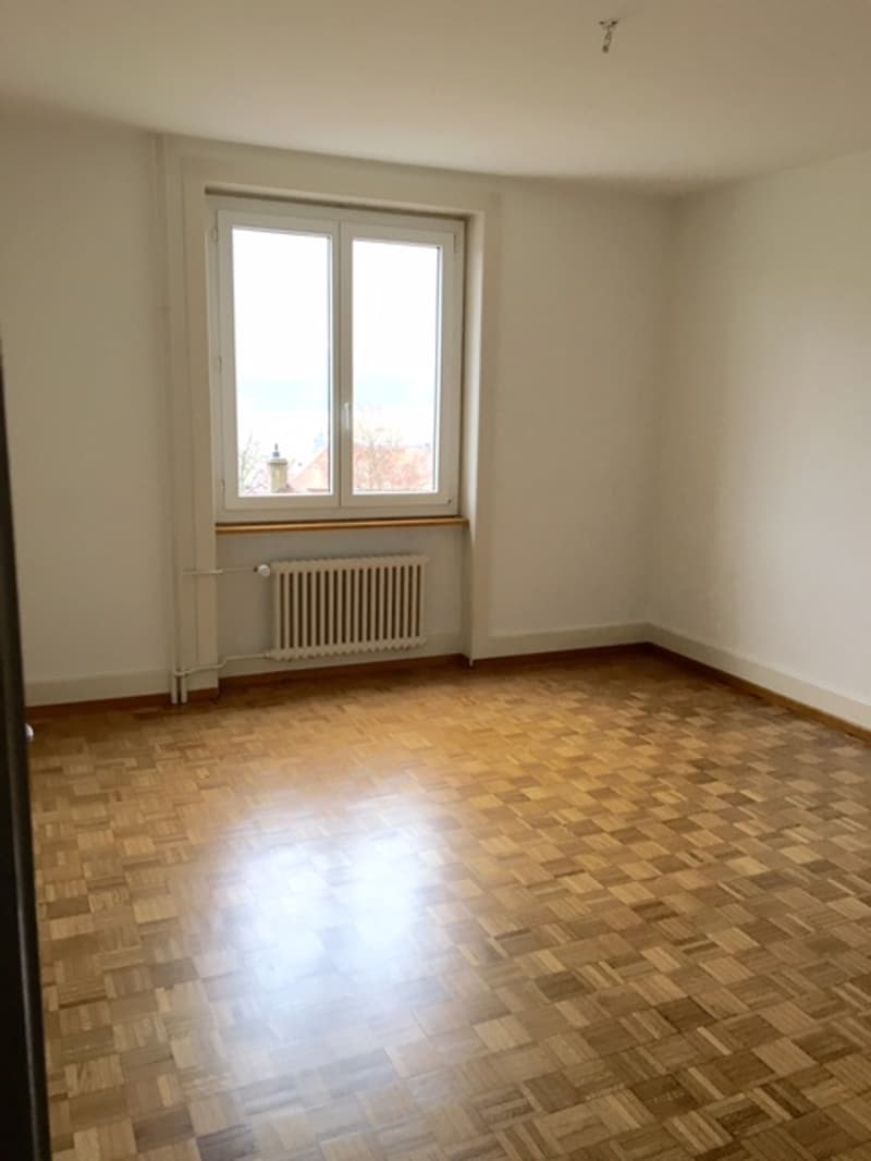 Agréable appartement de 3 pièces avec balcon et vue sur la verdure (4)