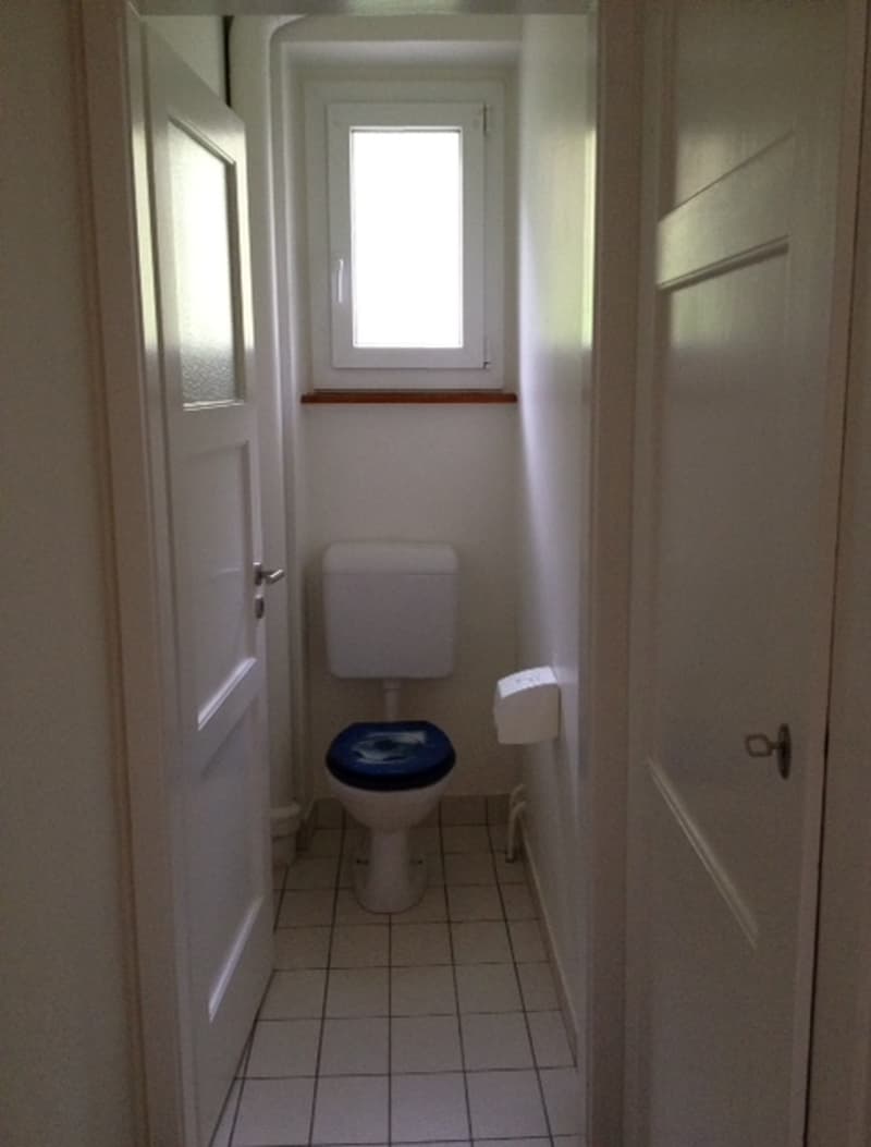 Appartement de 4 pièces avec balcon et vue dégagée sur la verdure (6)