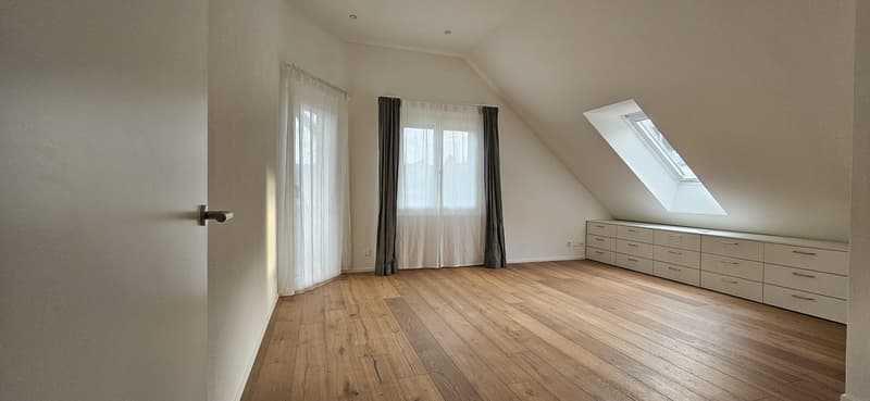 Maison spacieuse dans un quartier résidentiel calme (7)