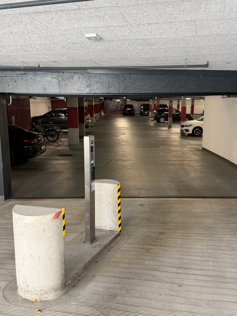 Underground Parking Space for Rent in Adliswil (4)