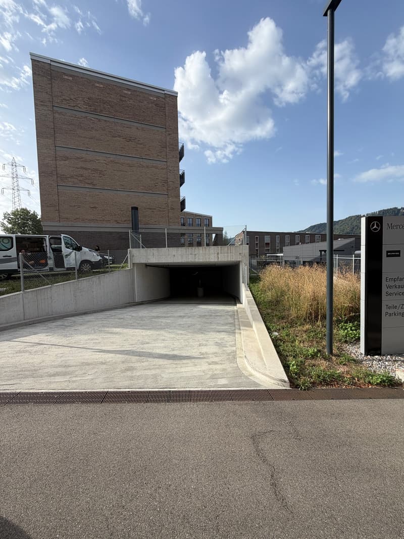 Underground Parking Space for Rent in Adliswil (1)