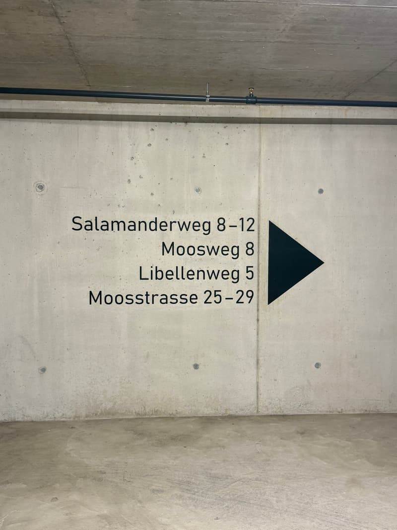 Tiefgaragenplatz in moderner Wohnanlage in Adliswil (9)