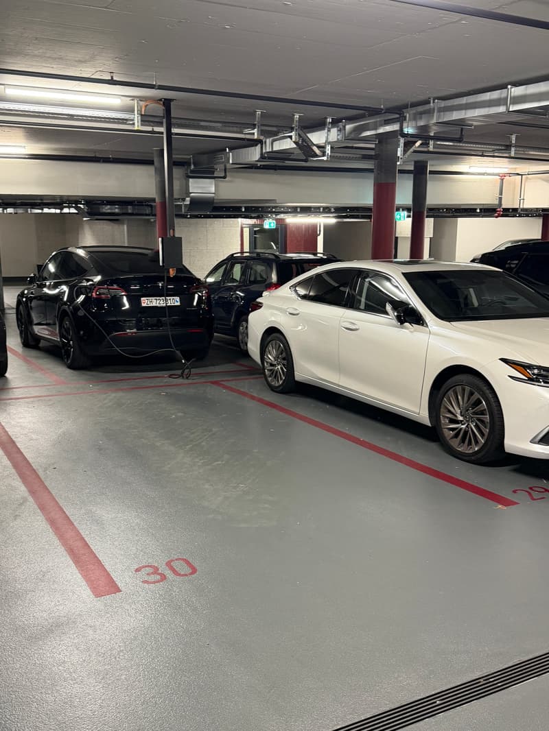 Tiefgaragenplatz in moderner Wohnanlage in Adliswil (12)