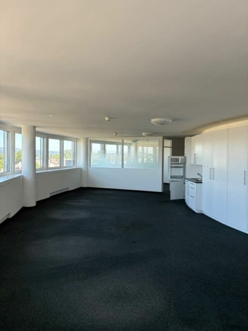 Business Tower / TOP-Ausgebaute Gewerbe-/Büroflächen (9)