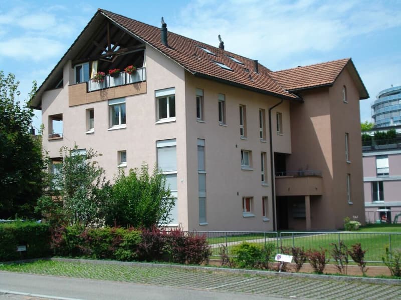 Einstellplätze in Tiefgarage zu vermieten (2)