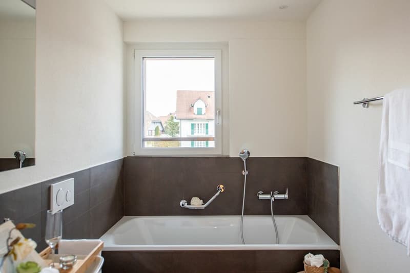Nasszelle mit Badewanne (Musterfoto)