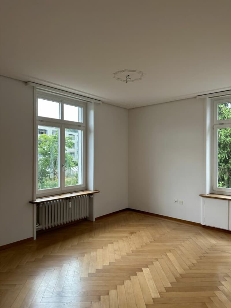 4 ½ Zimmer Wohnung in Jugendstilvilla mit Balkon (9)
