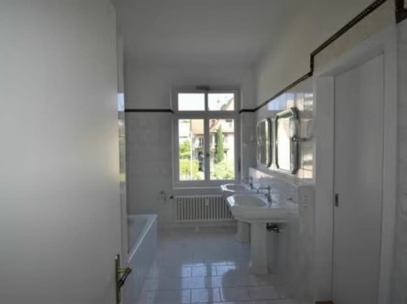 4 ½ Zimmer Wohnung in Jugendstilvilla mit Balkon (4)