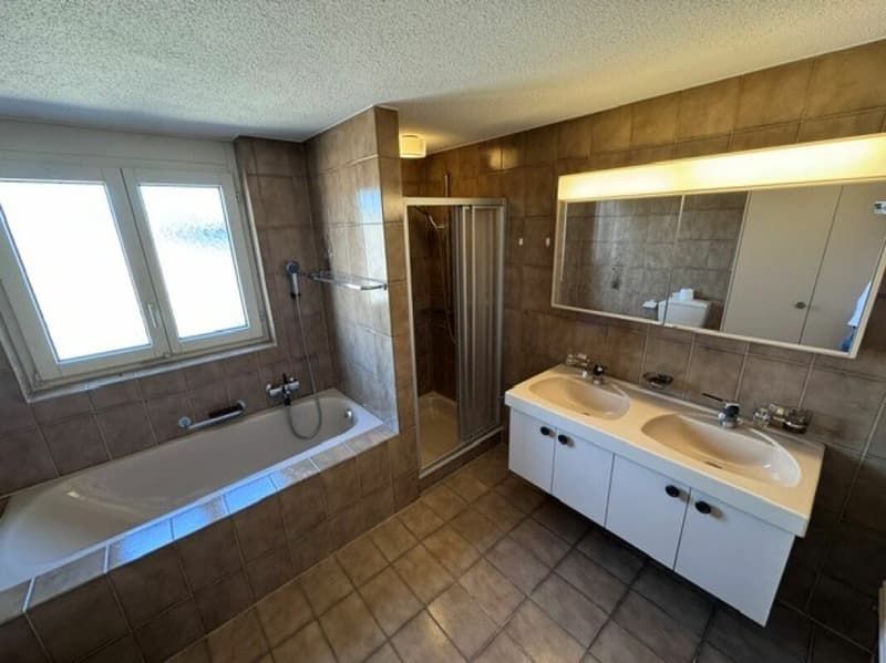 Teilsanierte 4.5-Zimmer Familienwohnungen, Nebenkosten inkl. (10)