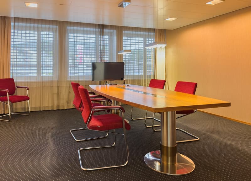 Retail- und Bürofläche direkt beim Bahnhof (4)