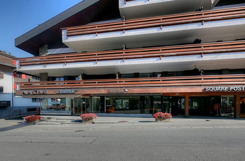 Surface commerciale et bureaux au centre ville (2)