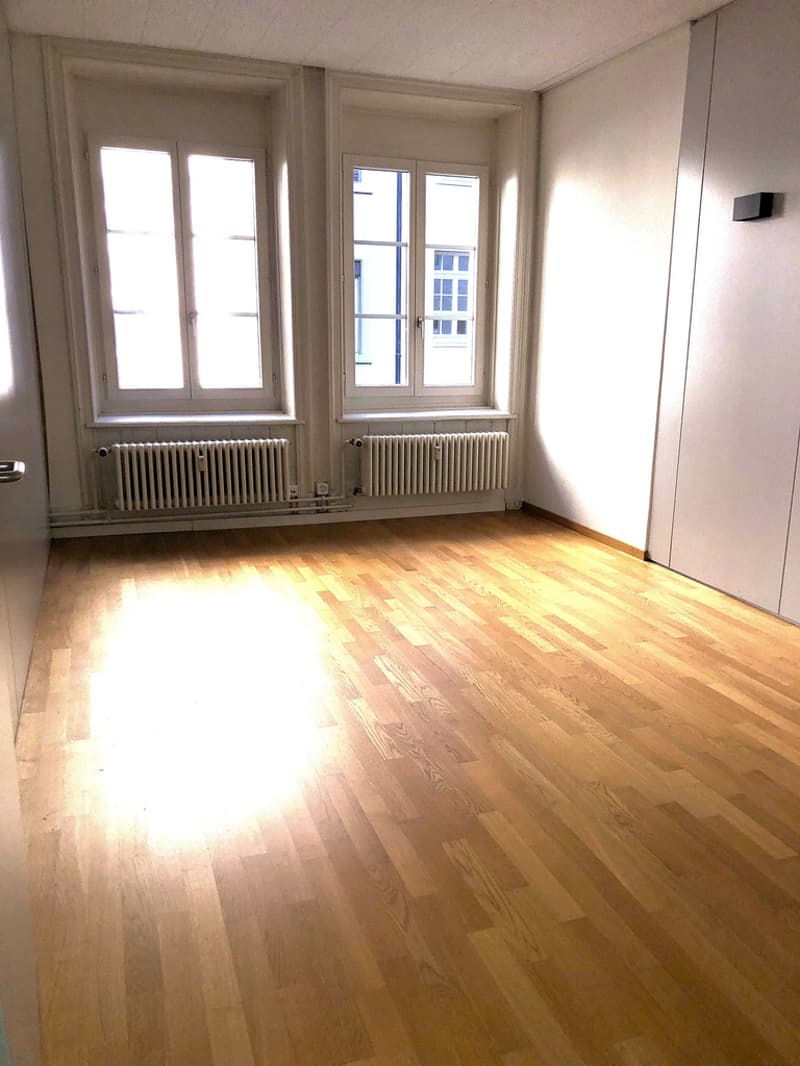 Sitzungszimmer_Buero_1.OG.JPG