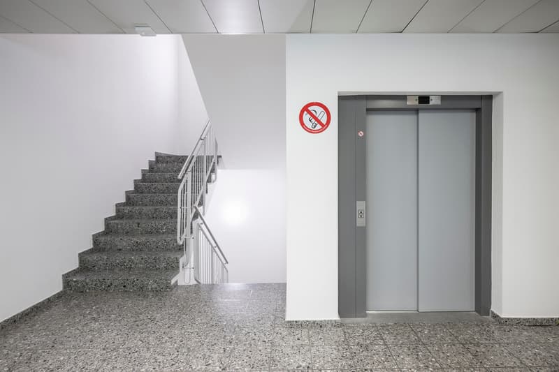 Lift Etage